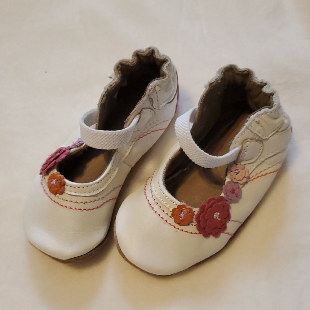 Robeez Soft-Sole Baby Shoes with Floral Accents, Size 12-18 Months